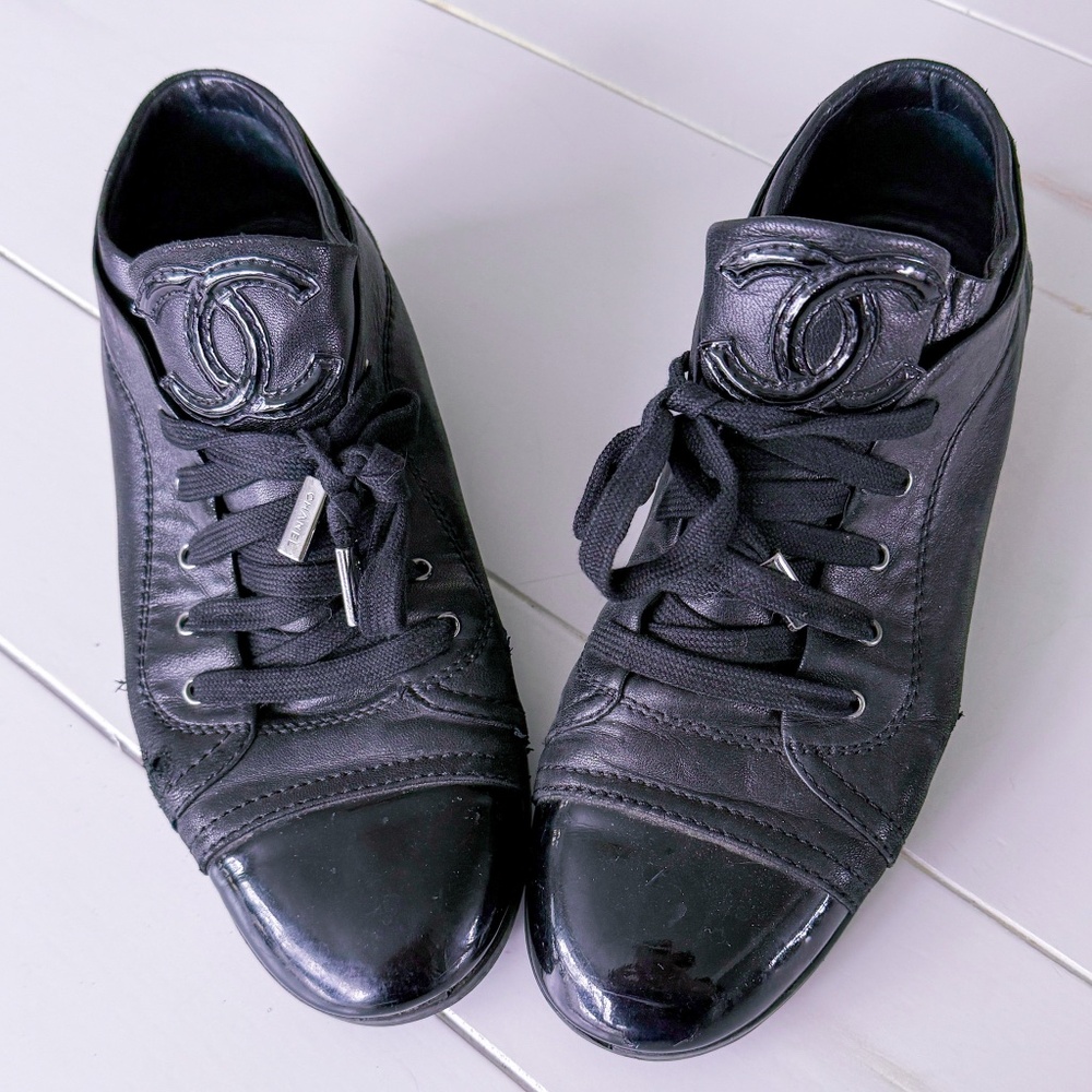 Vintage Chanel Black Lambskin Leather Lace-Up Sneakers - Size 8.5 Women's